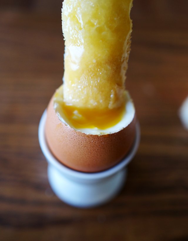 Egg yolk and coconut jam toast | HonestlyYUM