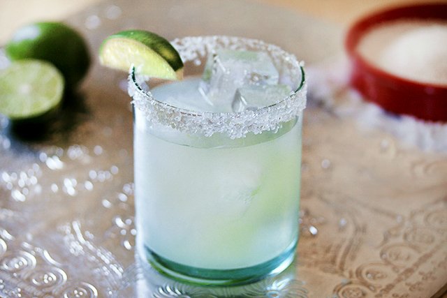 The Perfect Margarita – HonestlyYUM