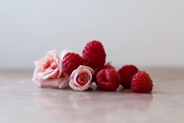 Raspberry Rose Fizz | HonestlyYUM