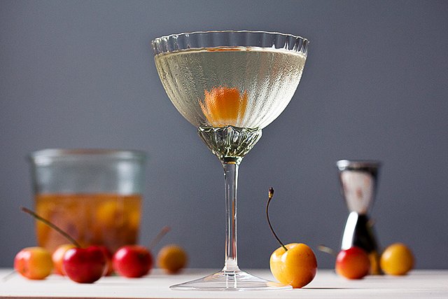 Cherry Brandy and Elderflower Cocktail // HonestlyYUM