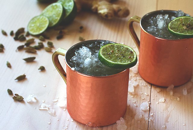 Best Moscow Mule Recipe: How to Make the Vodka, Ginger & Lime