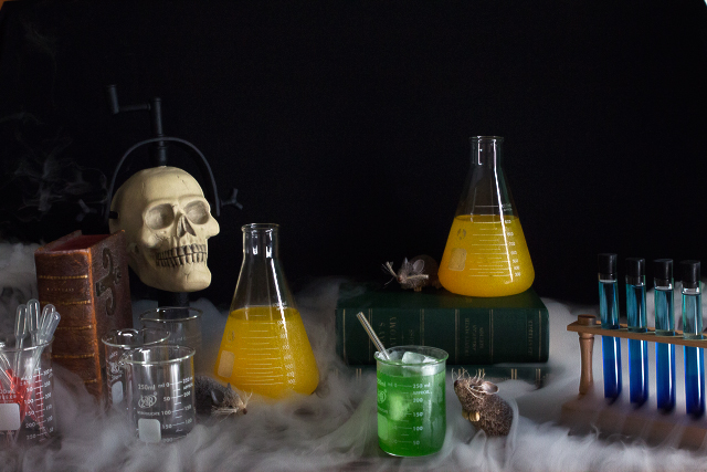 http://honestlyyum.com/wp-content/uploads/2014/10/halloween.evil_.drink_.science.lab_.1.1.jpg