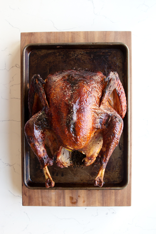 Smoked Thanksgiving Turkey  | HonestlyYUM