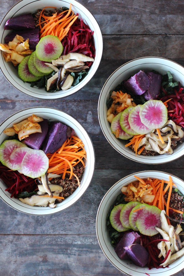 Vegan quinoa bowl | HonestlyYUM