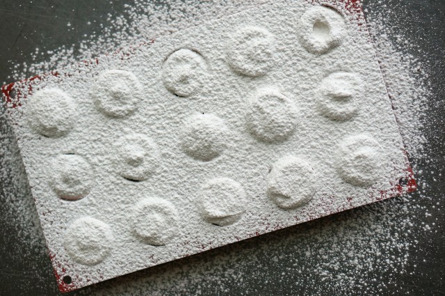 Marshmallows in molds