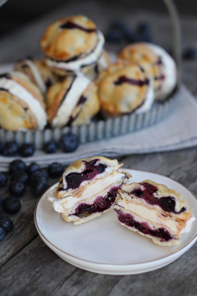 Blueberry Pie Ice Cream Sandwiches by @honestlyyum honestlyyum.com