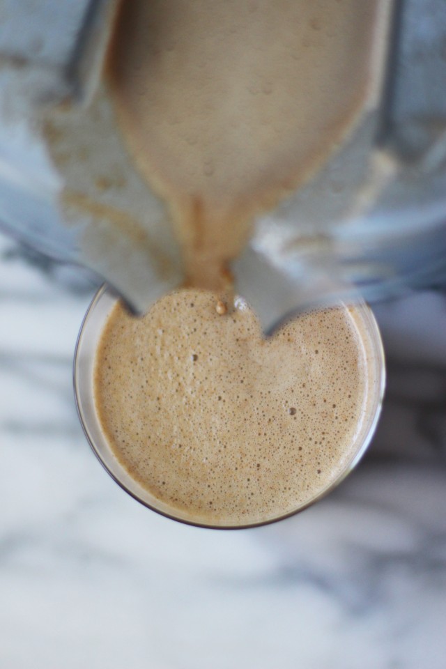 Coffee Smoothie blender | HonestlyYUM