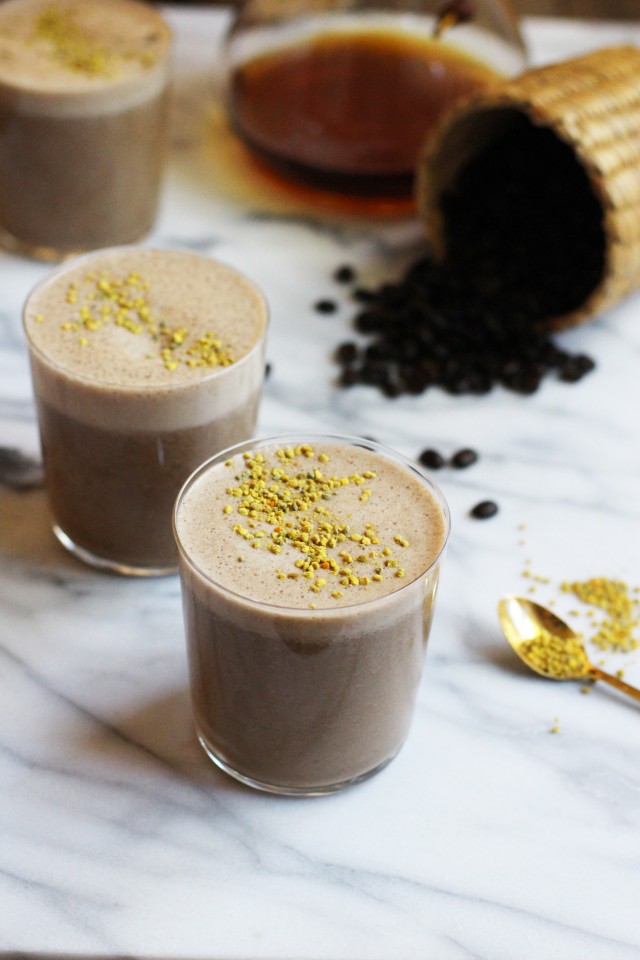 Vegan Coffee Smothie | HonestlyYUM