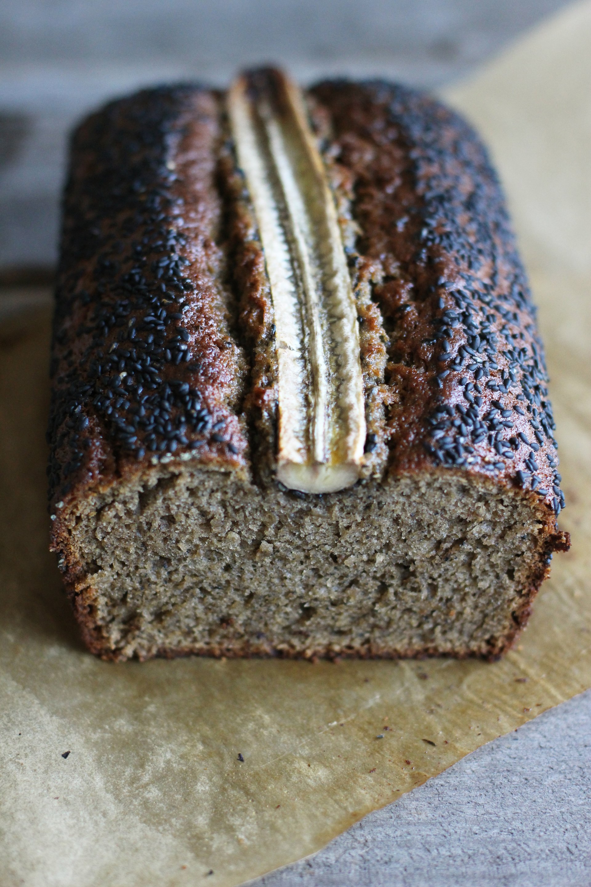 Banana bread | HonestlyYUM