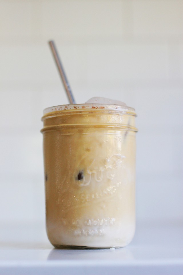 Coconut horchata latte | HonestlyYUM