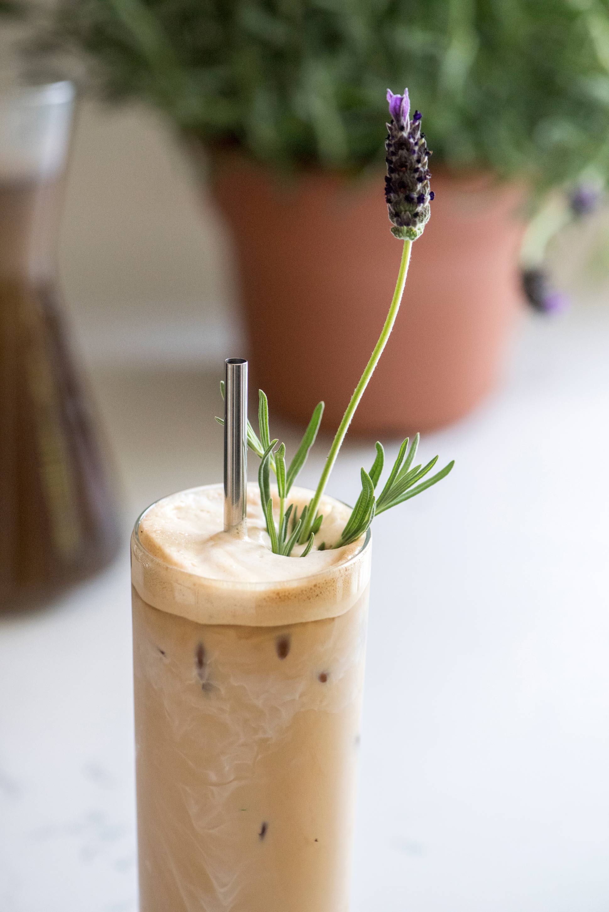 http://honestlyyum.com/wp-content/uploads/2016/05/Lavender-Iced-Coffee-_-HonestlyYUM-.jpg