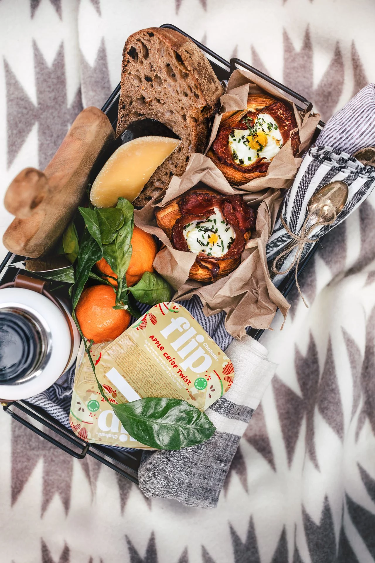 Winter Picnic for Two | HonestlyYUM (honestlyyum.com)
