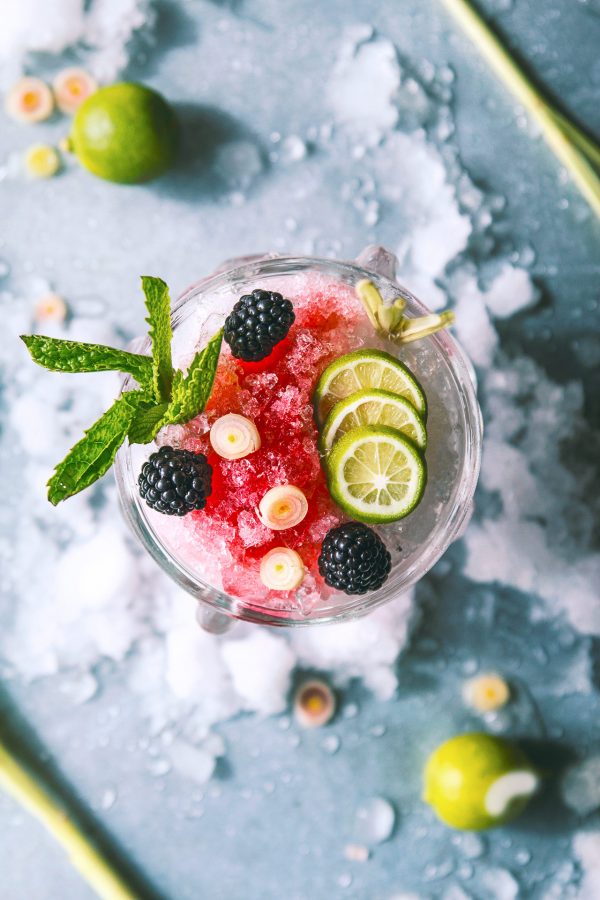 Lemongrass, Coconut, and Blackberry Cocktail – HonestlyYUM
