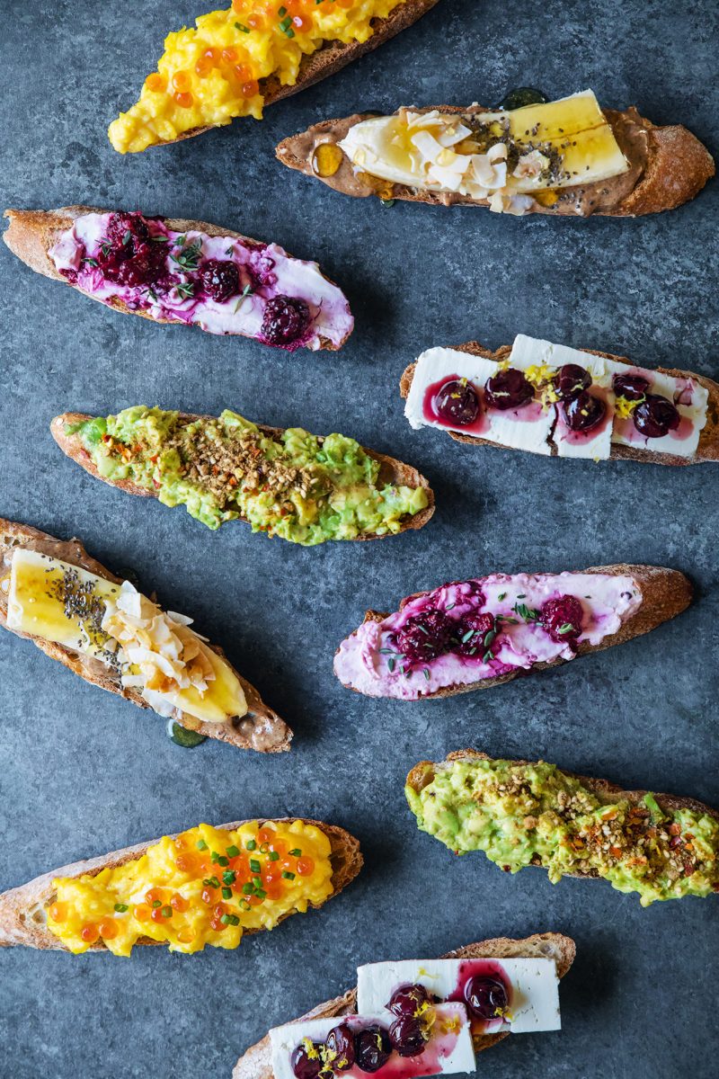 breakfast crostini