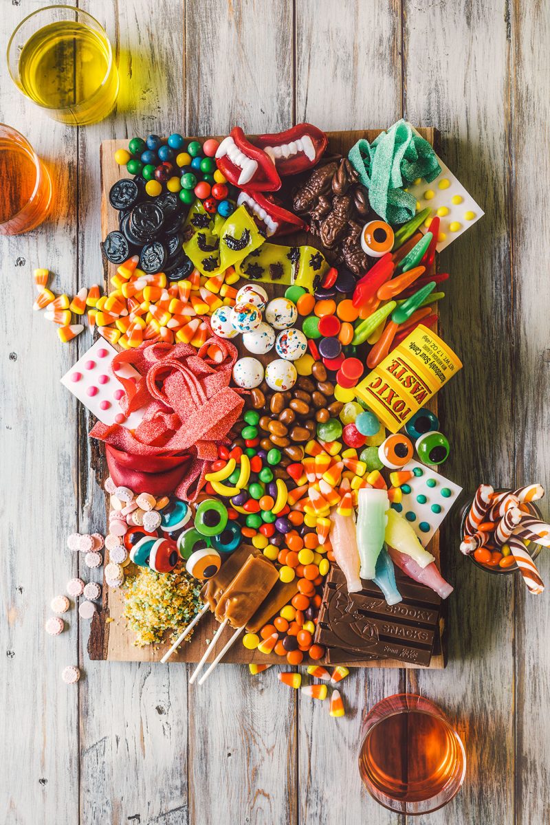 Halloween Candy Charcuterie Platter – HonestlyYUM