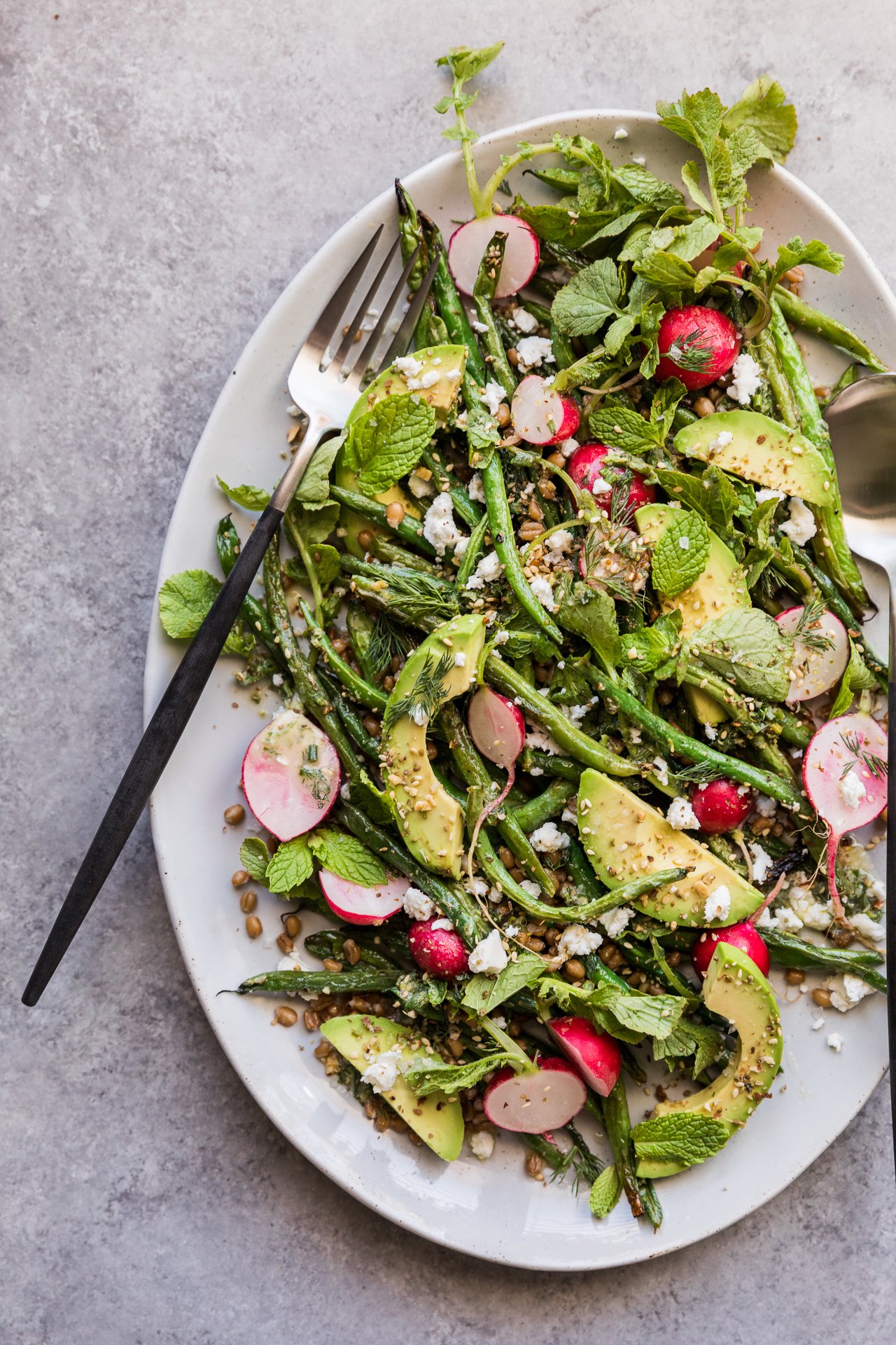 Grilled Green Bean Salad | HonestlyYUM (honestlyyum.com)