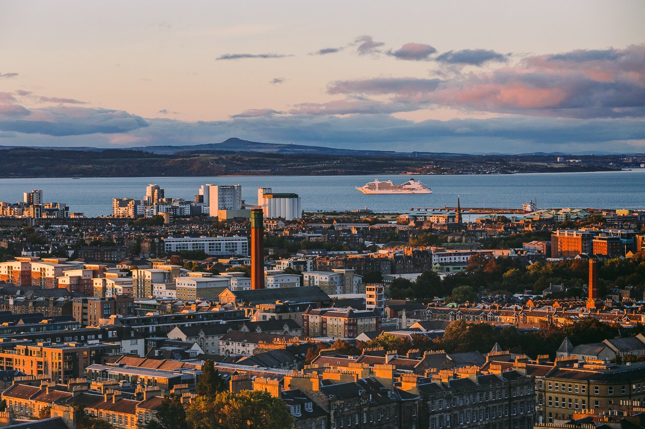 View from Calton Hill, Edinburgh Travel Guide by HonestlyYUM