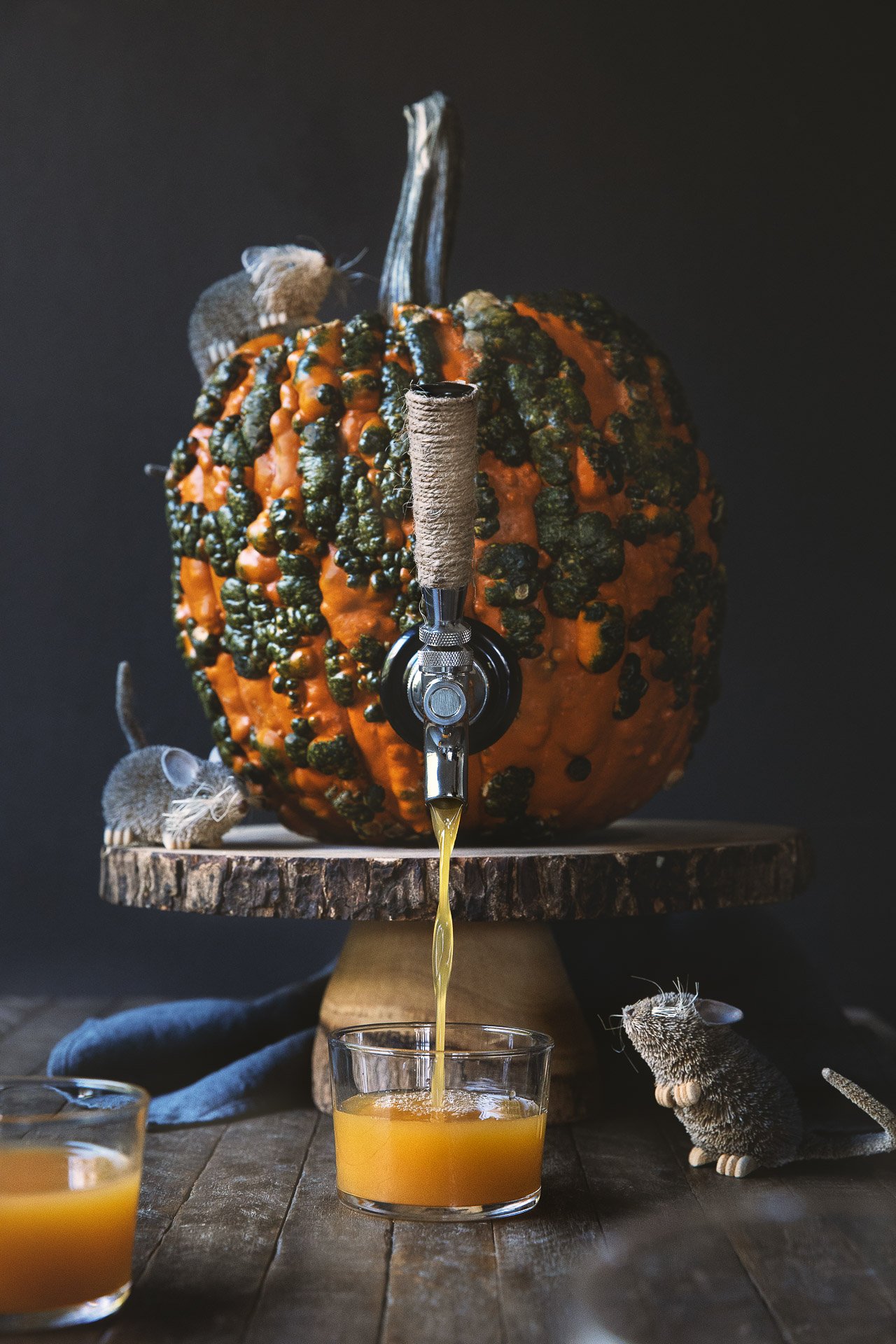 Make your own pumpkin keg for your next Halloween party!